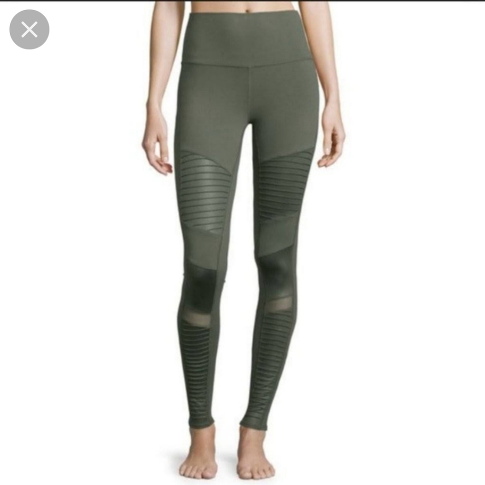 Alo Yoga Moto Leggings in Olive